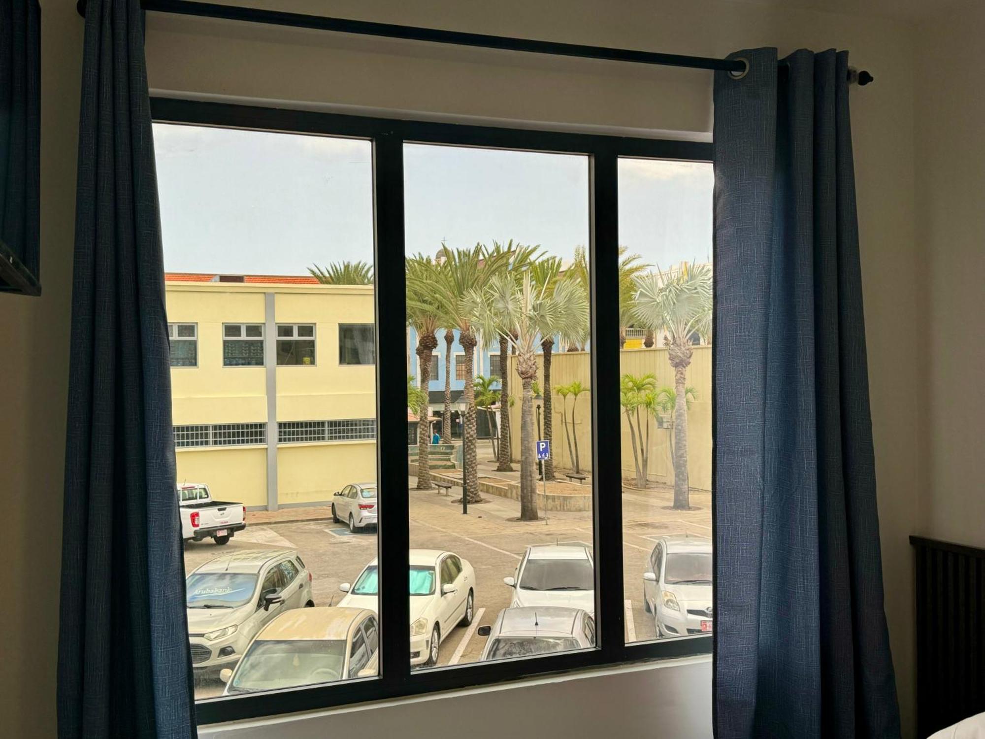 Central Boutique Hotel Oranjestad Exteriér fotografie
