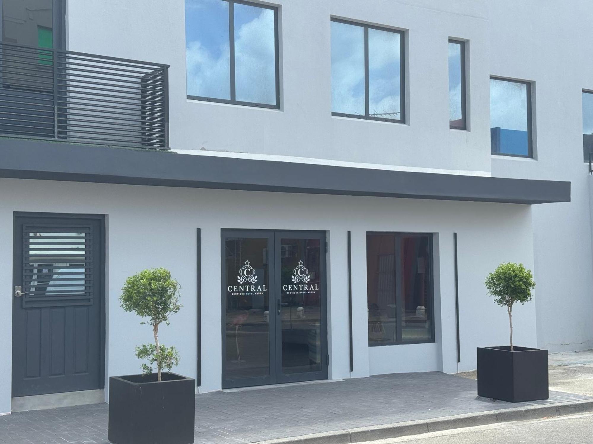 Central Boutique Hotel Oranjestad Exteriér fotografie