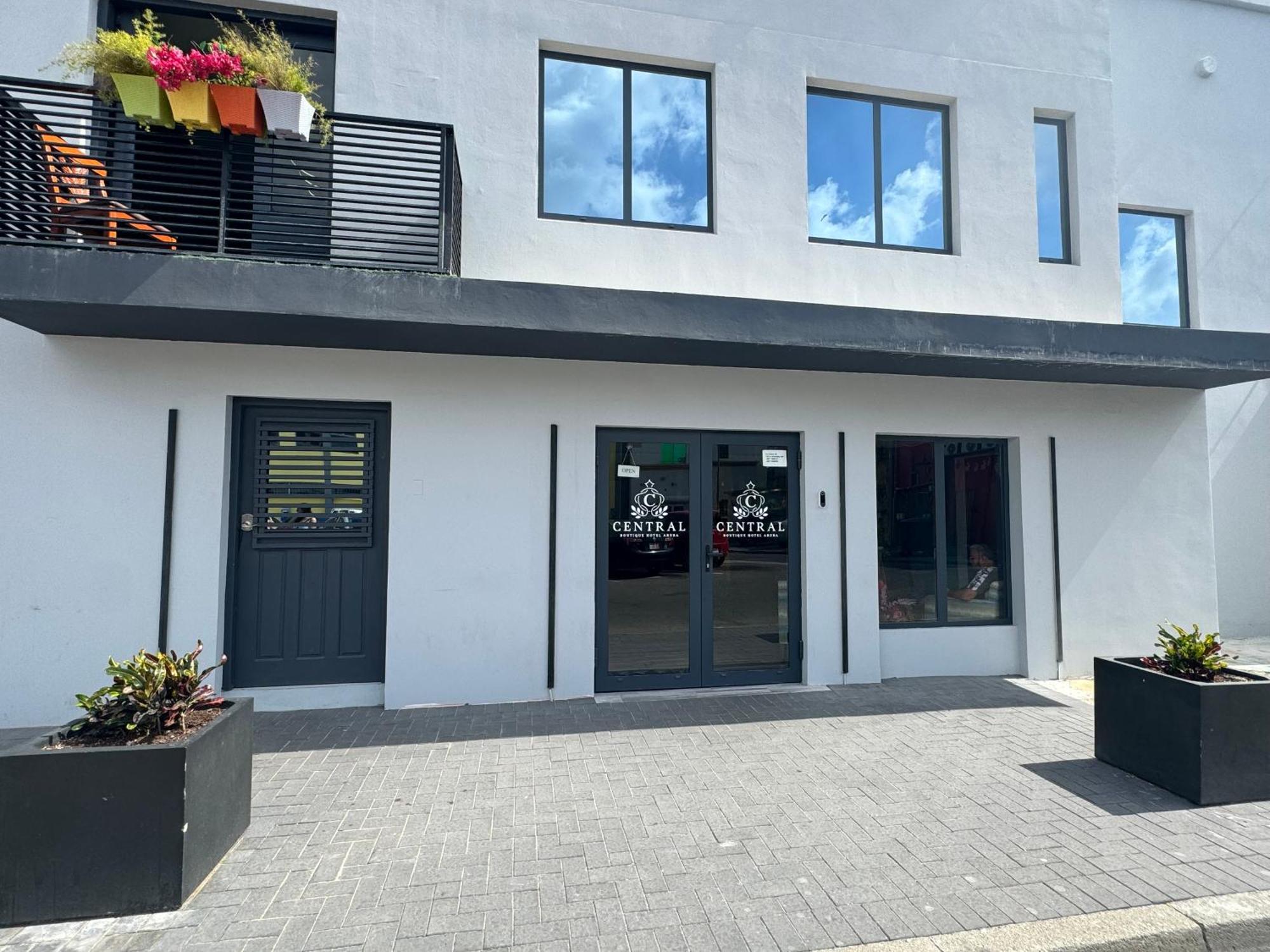 Central Boutique Hotel Oranjestad Exteriér fotografie